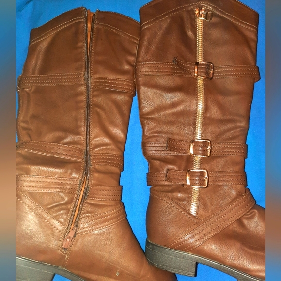 Rue21 Etc! Boot M(7/8) - Picture 5 of 11